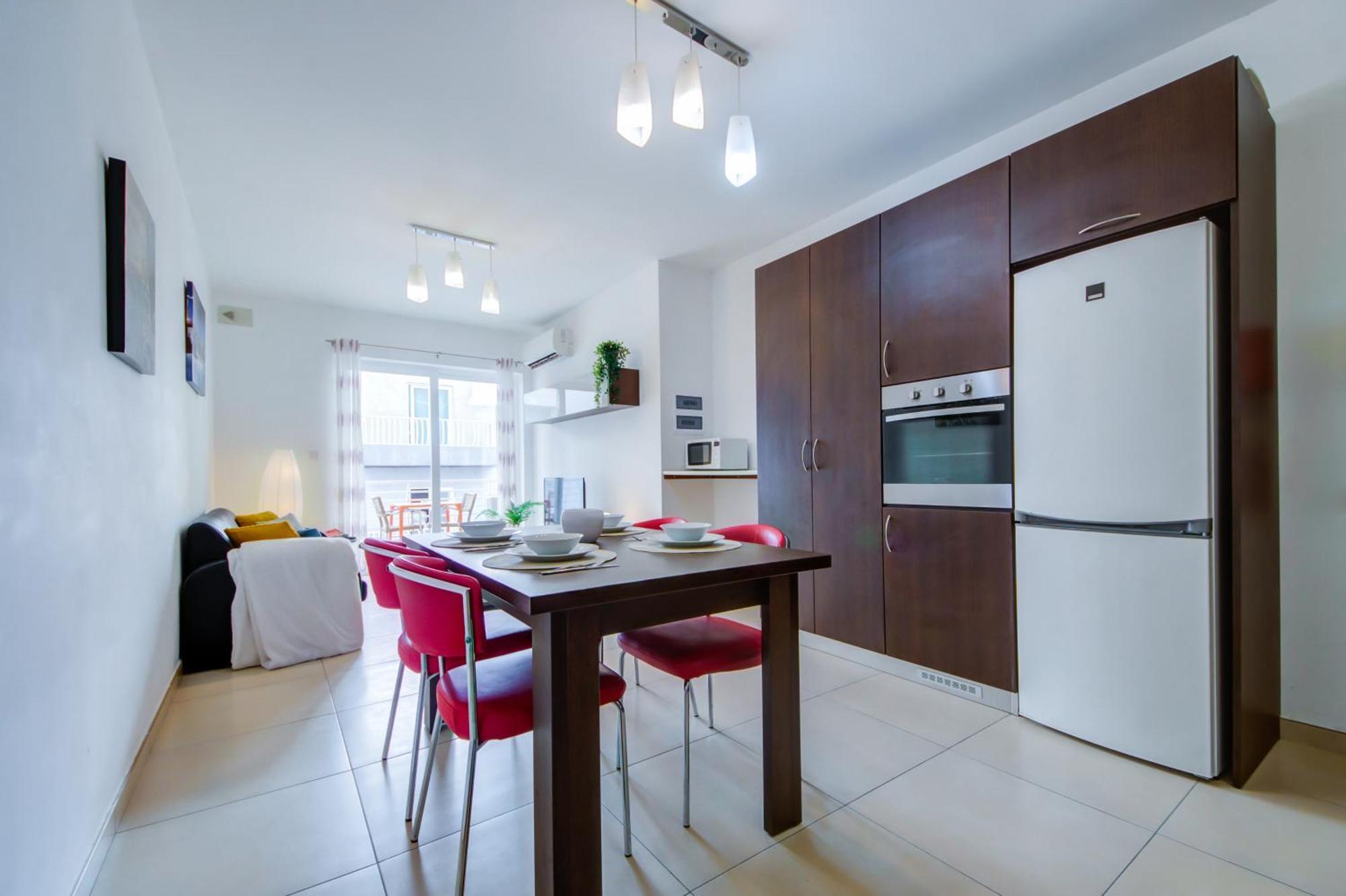 Stylish 2Br Apt With Balconies In St Julians, Paceville - Apt 6 By Vaganza Saint Julian's Екстериор снимка