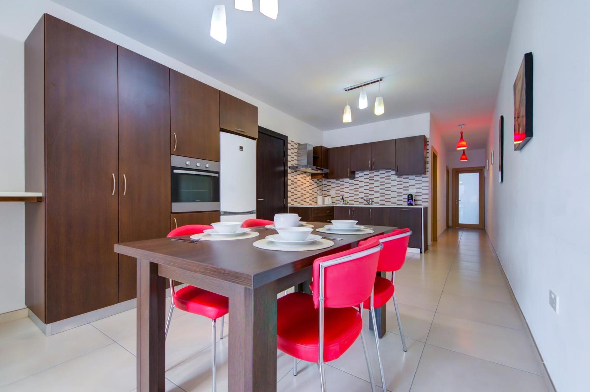 Stylish 2Br Apt With Balconies In St Julians, Paceville - Apt 6 By Vaganza Saint Julian's Екстериор снимка