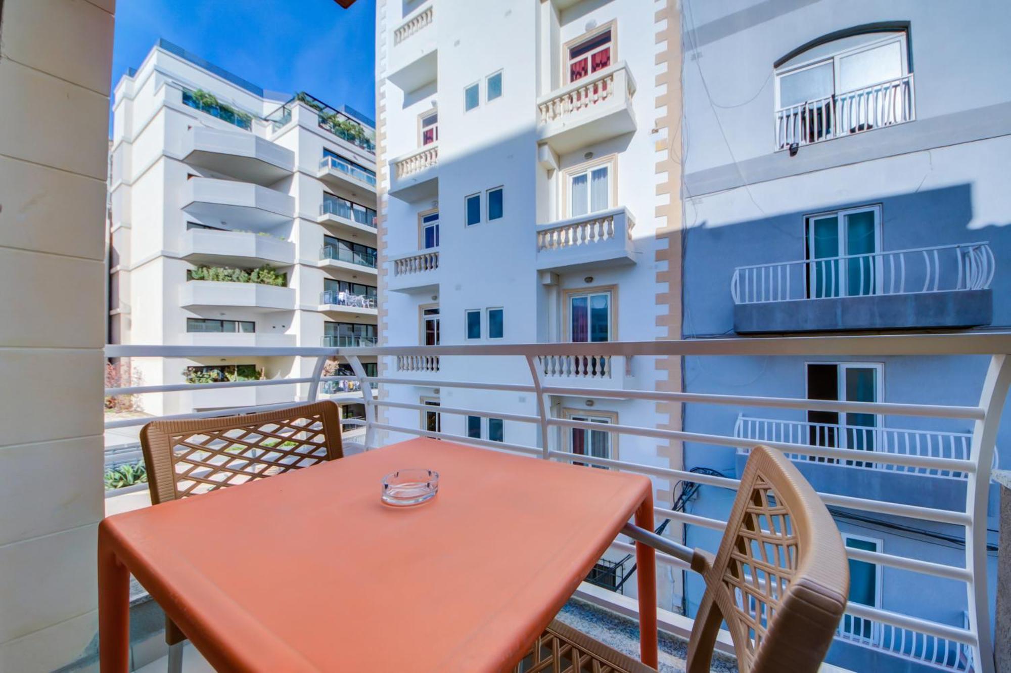 Stylish 2Br Apt With Balconies In St Julians, Paceville - Apt 6 By Vaganza Saint Julian's Екстериор снимка